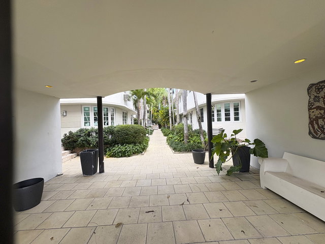 Lincoln Road Villas Condo photo 3